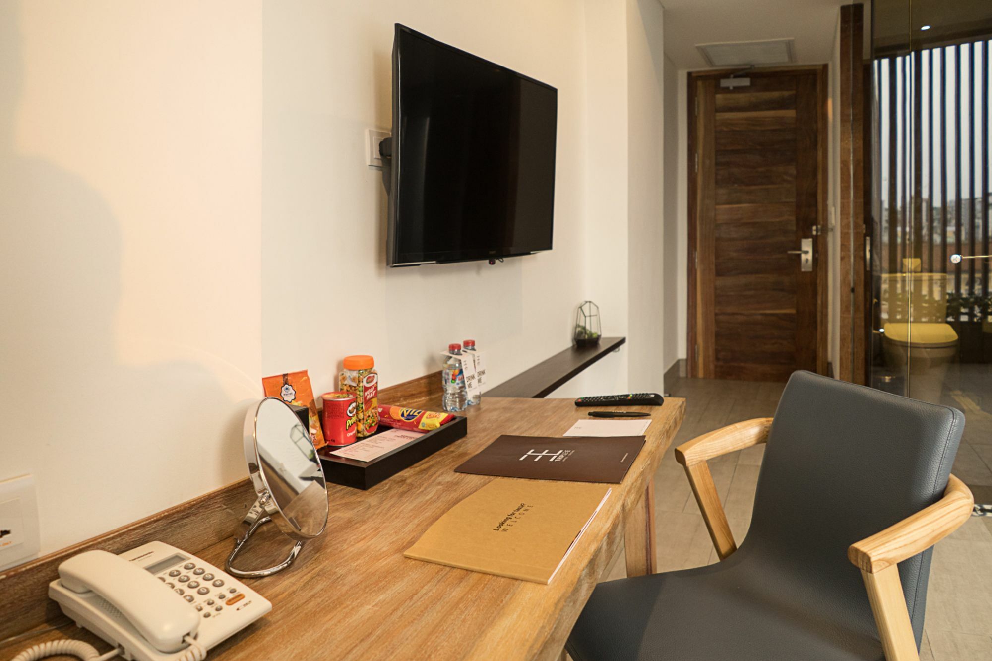 Triple E Hotel Fine Art Museum Ho Chi Minh City Bagian luar foto