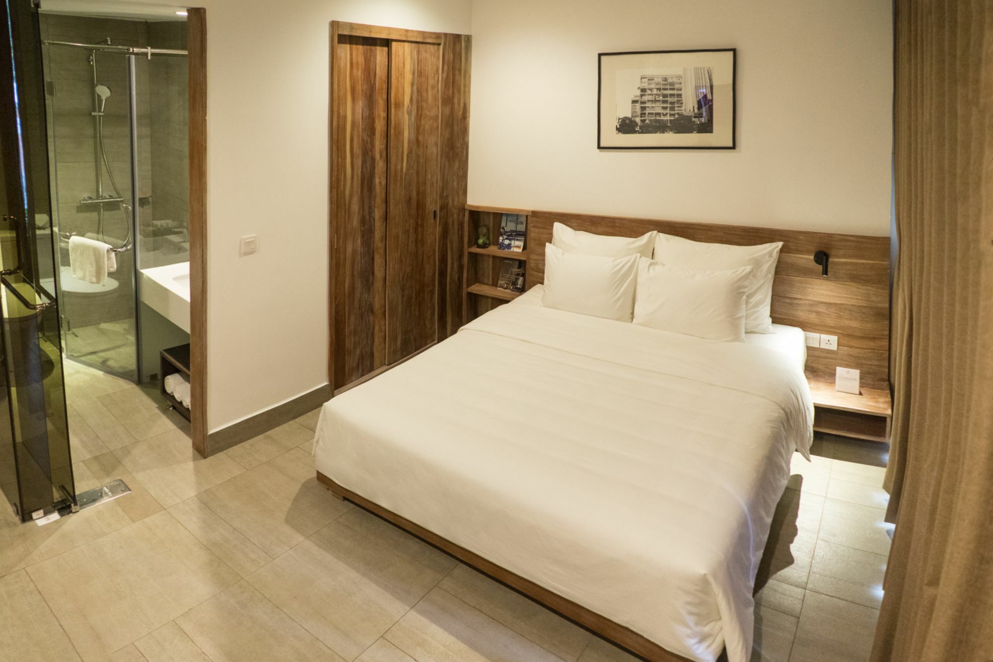 Triple E Hotel Fine Art Museum Ho Chi Minh City Bagian luar foto