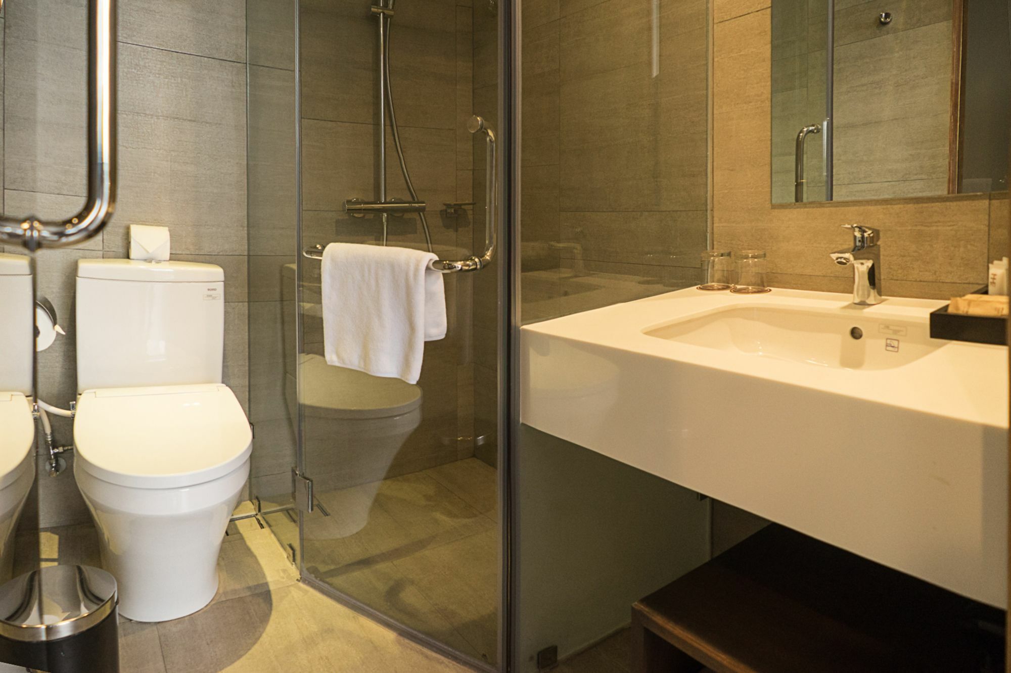 Triple E Hotel Fine Art Museum Ho Chi Minh City Bagian luar foto